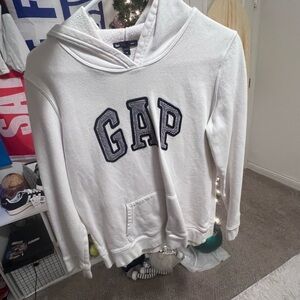 White gap hoodie super cute was too small for me